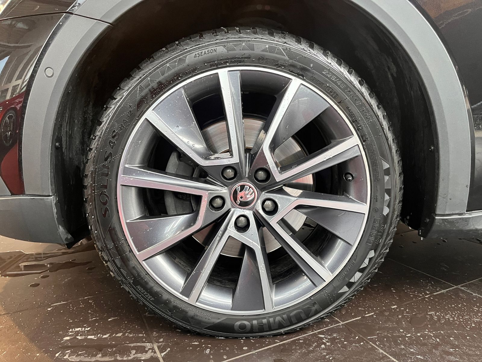 Fahrzeugabbildung SKODA Octavia Combi Scout 4x4 VIRTUAL ACC HUD LED