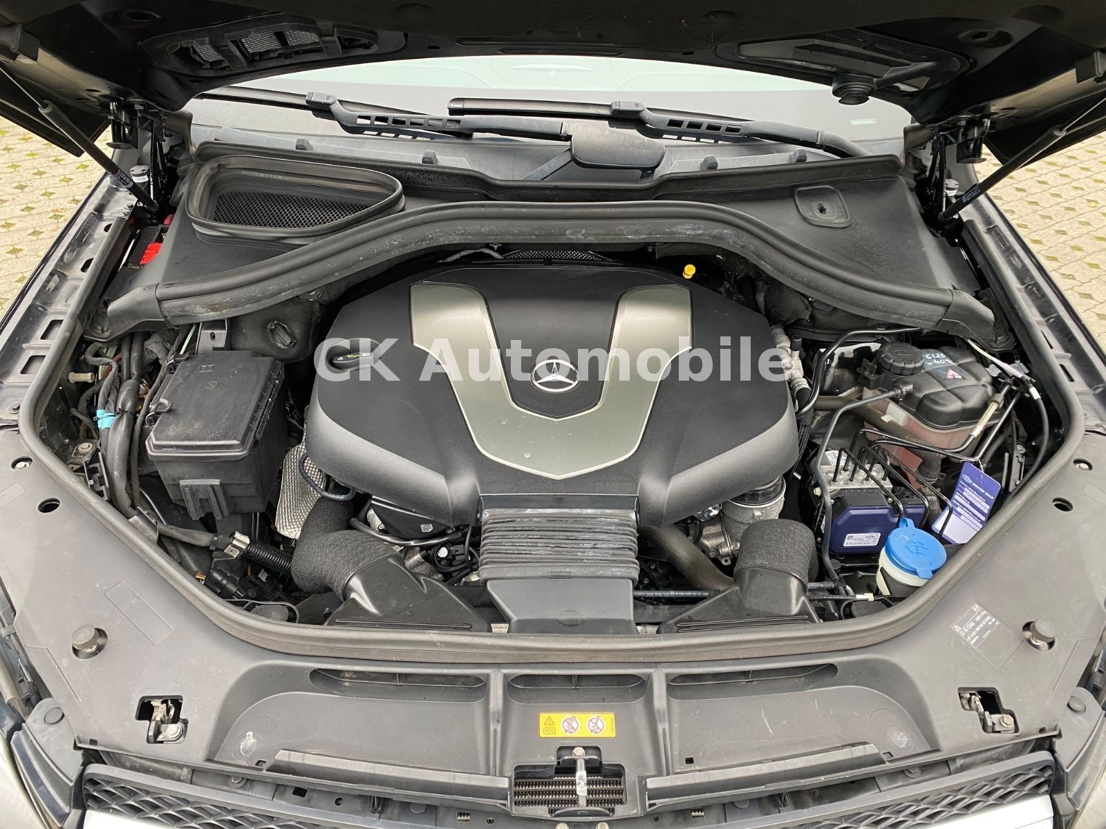 Fahrzeugabbildung Mercedes-Benz GLE 350d 4Matic/Navi/Rückfahrkamera/Tempomat