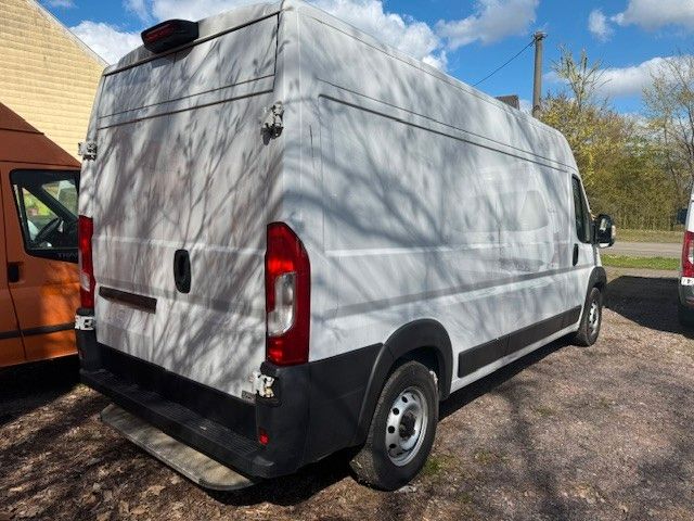 Fahrzeugabbildung Fiat Ducato 35 Hochr.-Kasten 28 120 L2H2
