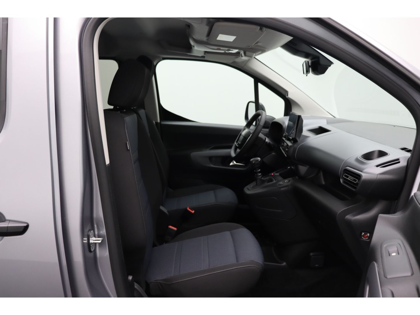 Fahrzeugabbildung Fiat Doblo L2 1.5 96 kW Dobln series 4 Kombi XL Navi