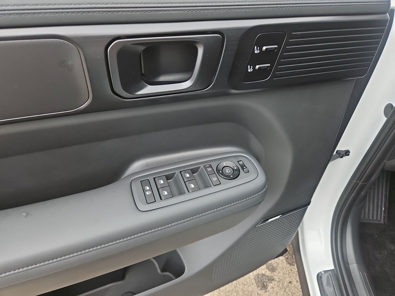 Hyundai SANTA FE - Bild 18