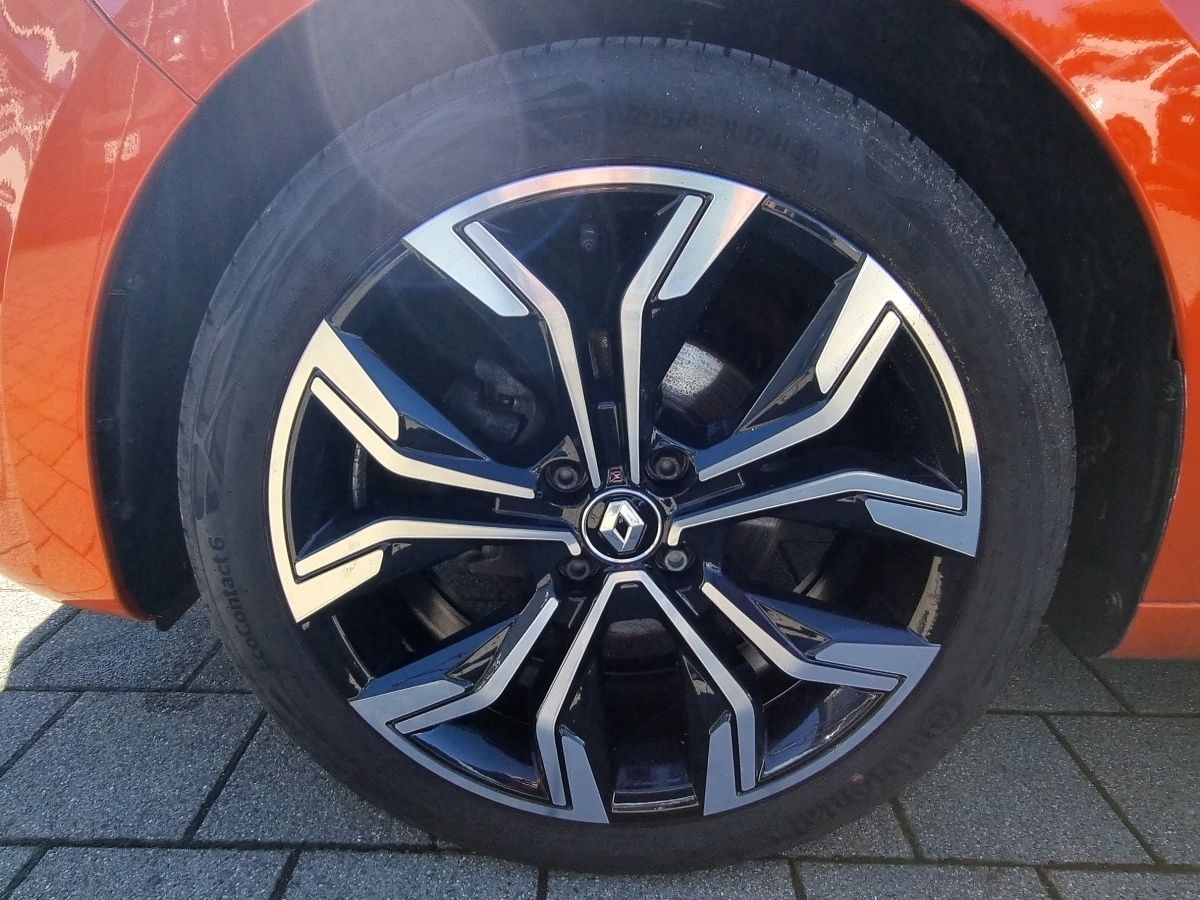 Fahrzeugabbildung Renault Clio INTENS TCe 90