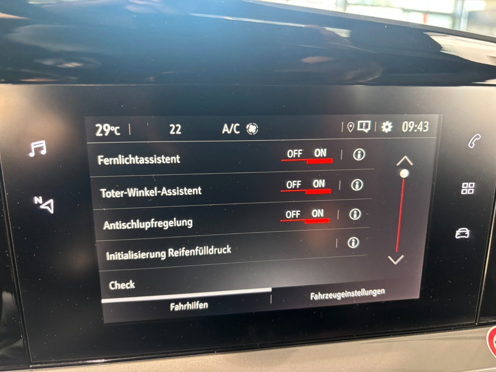 Fahrzeugabbildung Opel Mokka ELEGANCE 1.2T NAVI/LED/KAMERA/SPORT/SH/DAB