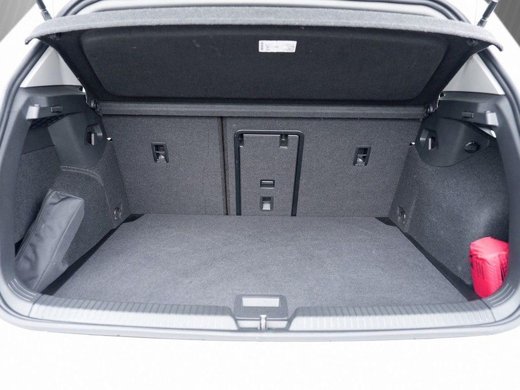 Volkswagen Golf VIII 1.5 eTSI DSG GOAL /MatrixLED/Navi/RFK foto 7
