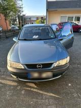 Opel vectra 1,6 - Opel Vectra in Köln