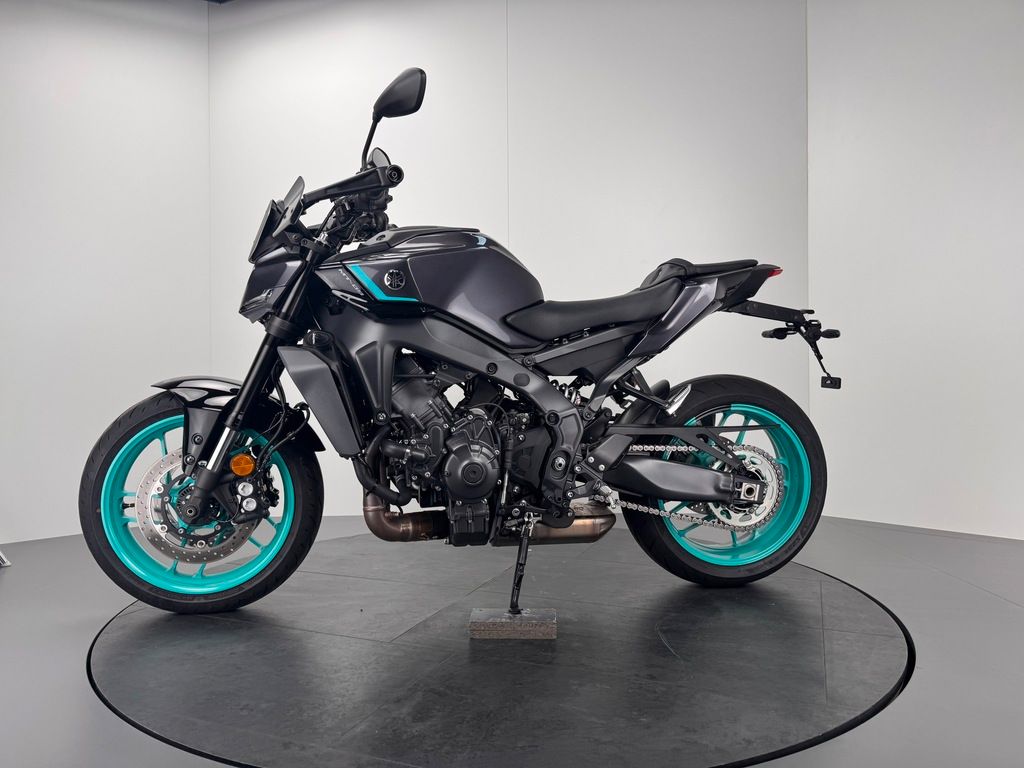 Fahrzeugabbildung Yamaha MT-09 *AKRAPOVIC *NEUWERTIG