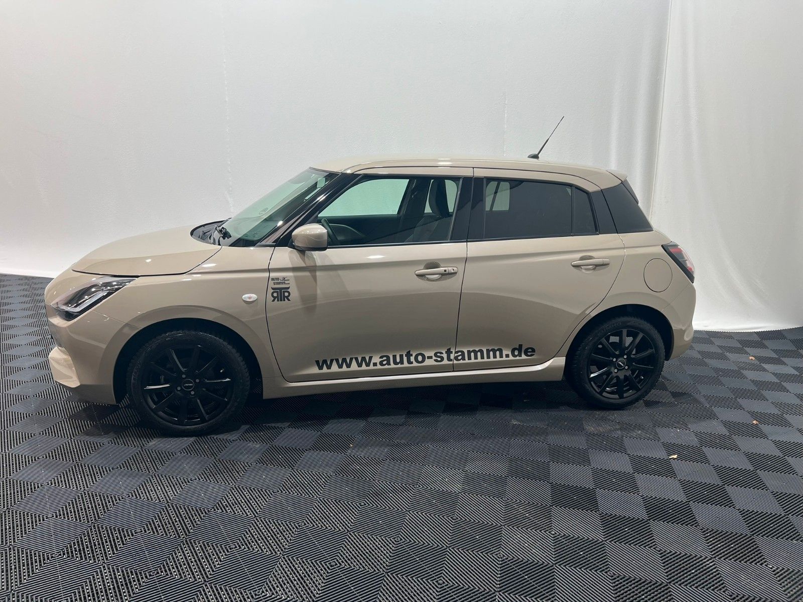 Fahrzeugabbildung Suzuki Swift Comfort MY24 RTR / AUTO STAMM Ed.