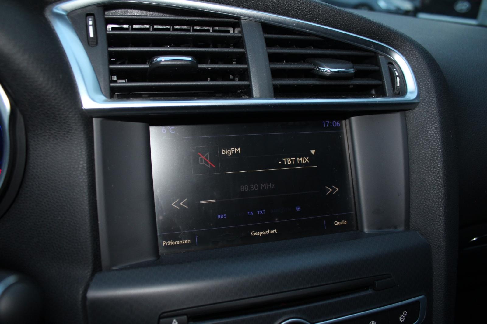 Citroën DS4 BlueHDI KLIMA NAVI 17.ZOLL ALU PDC 2.Hd