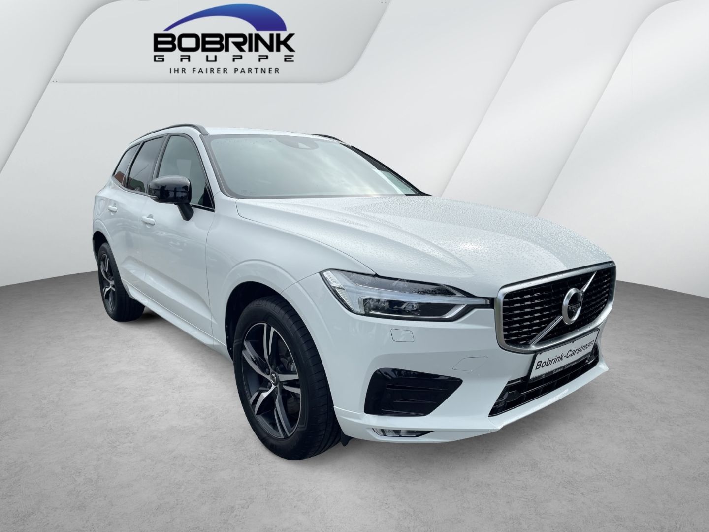 Volvo XC60 R Design B5 Mild-Hybrid 2.0 Geartronic AHK foto 2