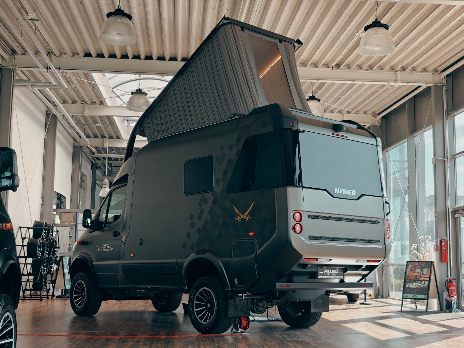 Fahrzeugabbildung HYMER / ERIBA / HYMERCAR VENTURE S 4x4² SANSIBAR LTD. by palmo