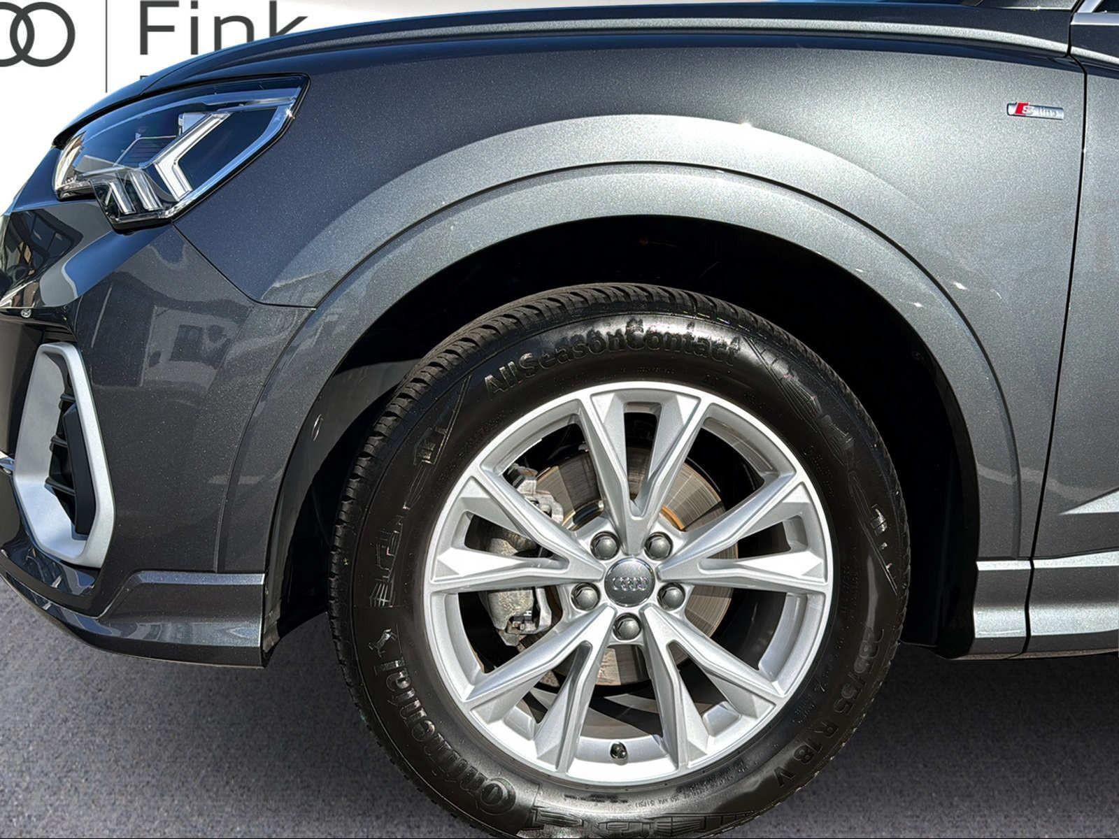 Audi Q3 Sportback S line Sportsitze LED Soundsystem