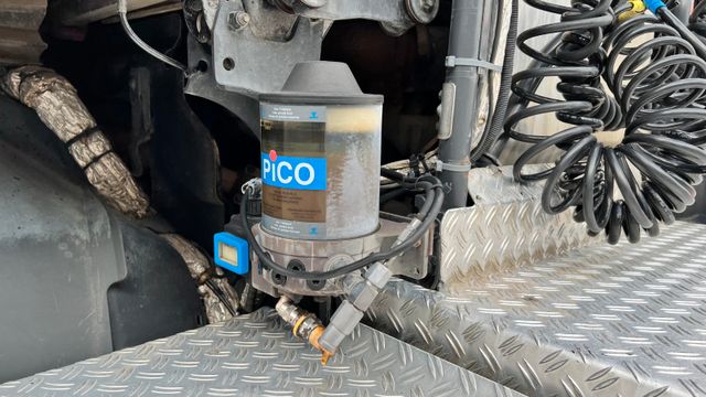 R520 CA 6x4 MSA Alcoa V8 Retarder CR19 Flach