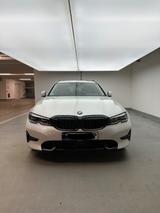BMW 330d xDrive Touring Sport Line Automatic Spo...