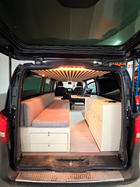 Image of Mercedes-Benz Vito