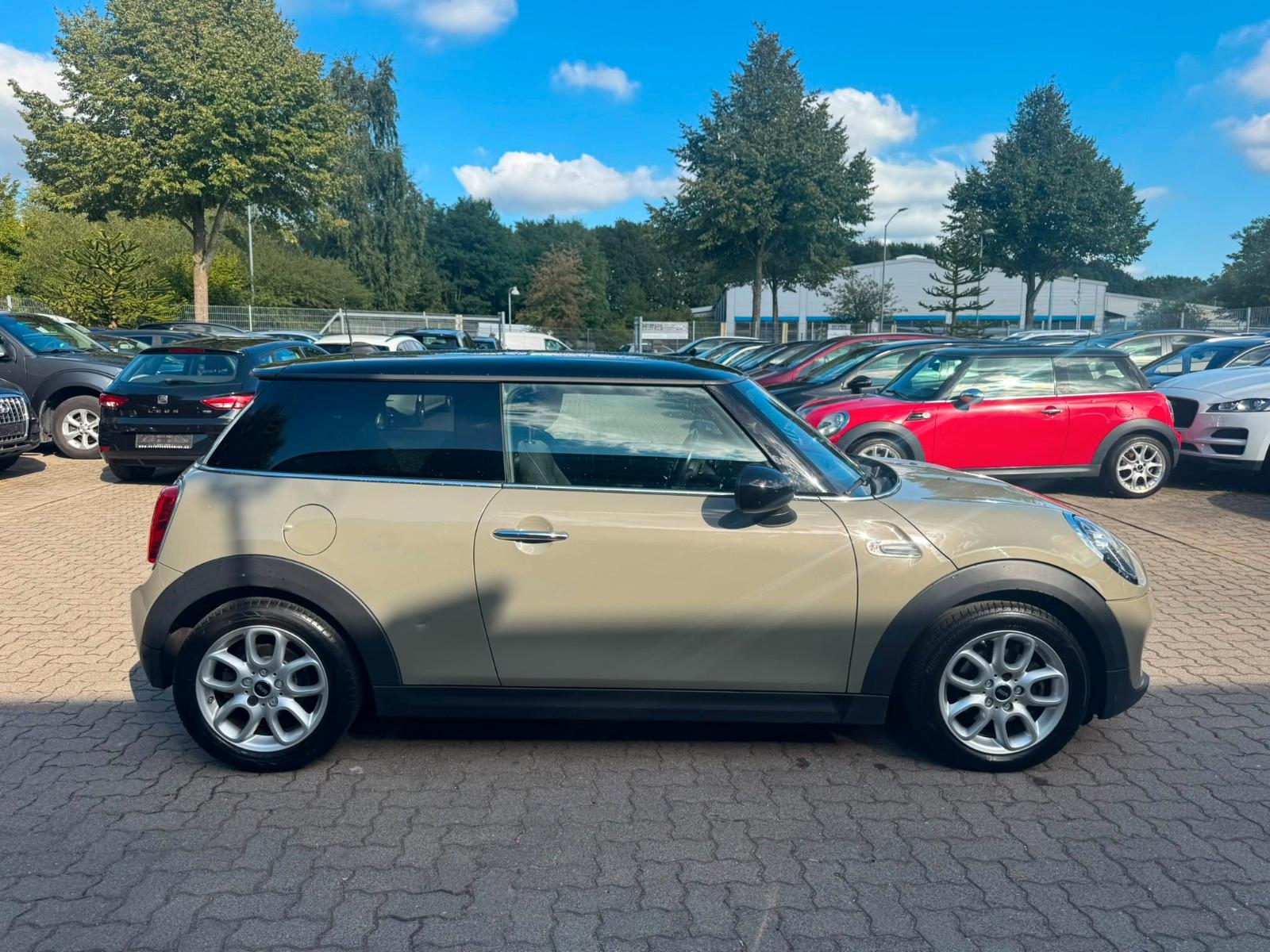 MINI COOPER SITZH°PDC°KLIMATR°PANO°TEMPOM°ALU°SH VOLL