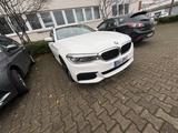 BMW 520d xDrive Touring A - M Paket innen außen  - BMW 520: 520i M Paket