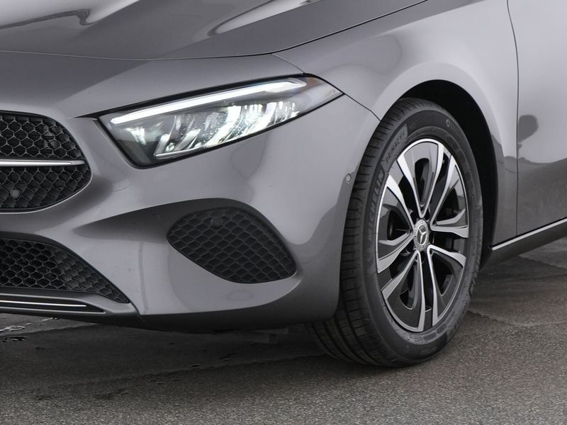 Fahrzeugabbildung Mercedes-Benz A 180 PROGRESSIVE*LED*KAMERA*SPURHALTE
