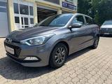 Hyundai i20 New i20 5-T 1,2 MT 84PS SE YES 1 Hand - Hyundai i20 in Nürnberg