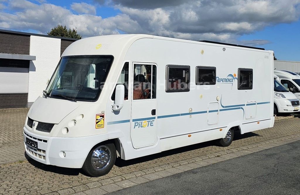 Pilote, G 735- Hub+Einzelbetten - auto.Sat/TV - Solar -