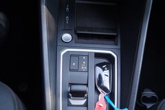 FORD Grand Tourneo Connect Titanium AUT-7SITZER-PANO-