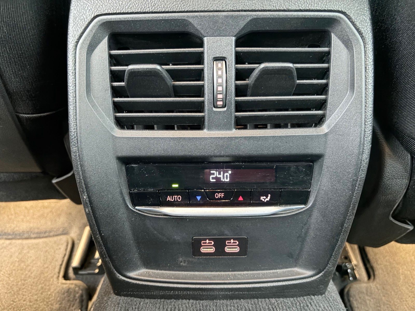 Fahrzeugabbildung BMW 318d Tour. Aut. Navi Alarm Aktiv Tempomat SPORTL