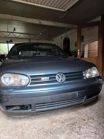 Volkswagen Golf 4 GTI