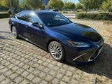 Lexus ES 300h Luxury / 2.Hand / Scheckheftgepflegt - Lexus Gebrauchtwagen in Augsburg