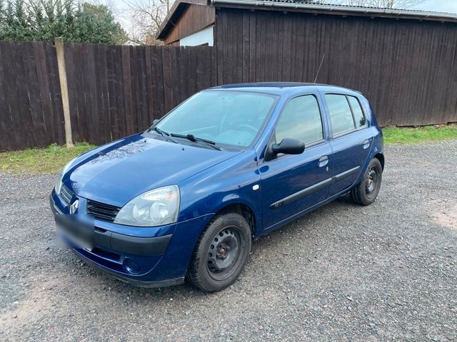 Renault Clio 1.2 16v TÜV Neu viele Neuteil...