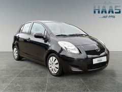 Fahrzeugabbildung Toyota Yaris Cool 1,3 Ltr. TÜV NEU Klima AHK