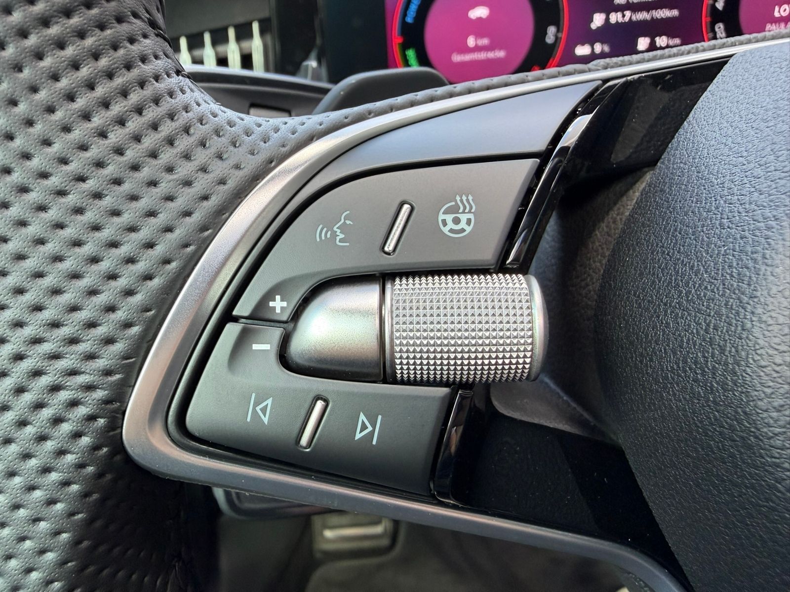 Fahrzeugabbildung SKODA Superb Combi  Sportline 1.5 TSI IV DSG *AHK,Navi