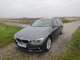 BMW 320i Touring   LED Sportsitze Klima  - graue BMW 320