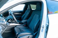 AUDI A6 Avant quattro/ TECH PRO/ S-LINE/ 21"/ LUFT.