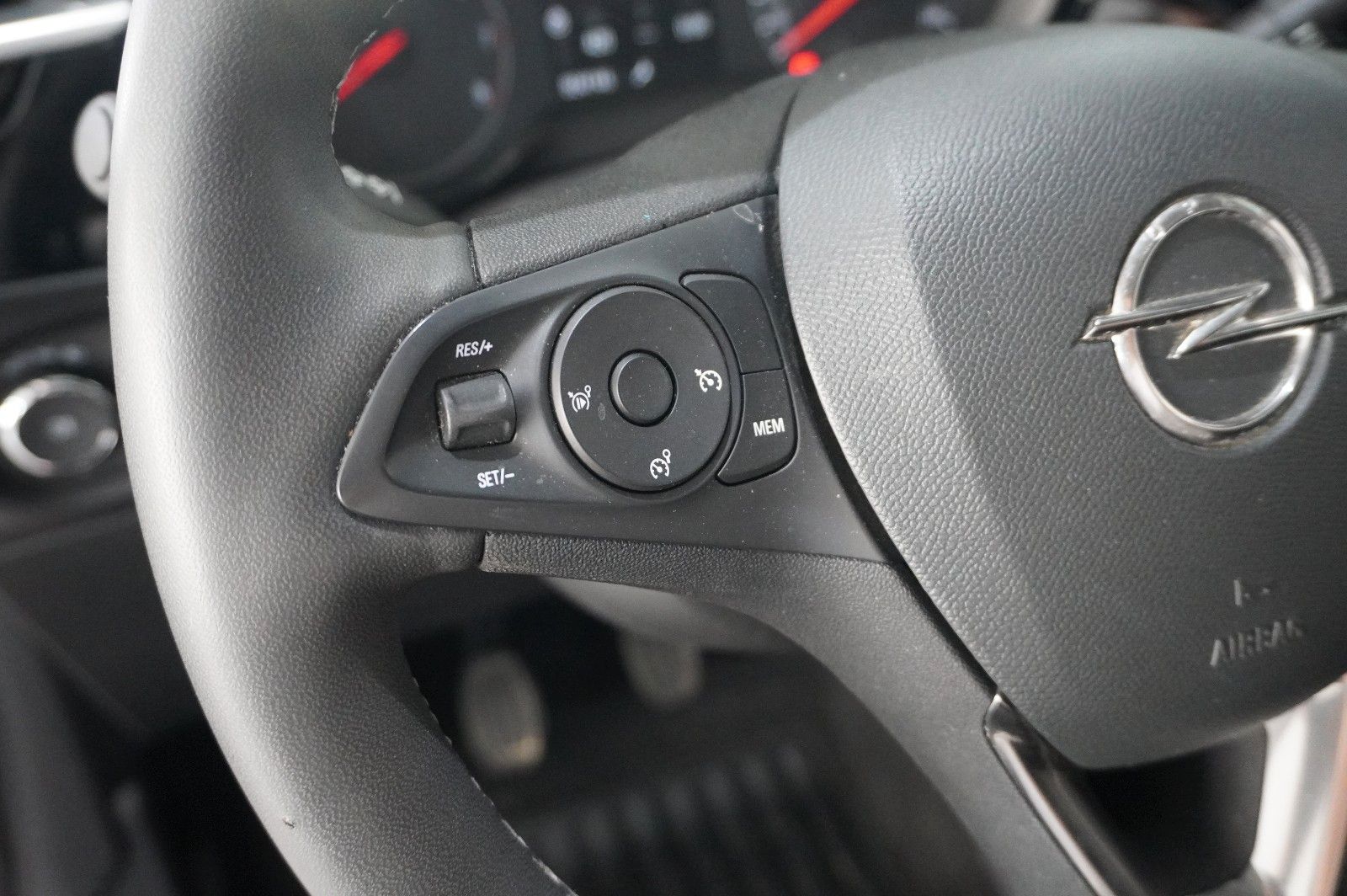 Fahrzeugabbildung Opel Corsa F 1.2 ELEGANCE NAVI/LED/KAMERA/SPORT/DAB+