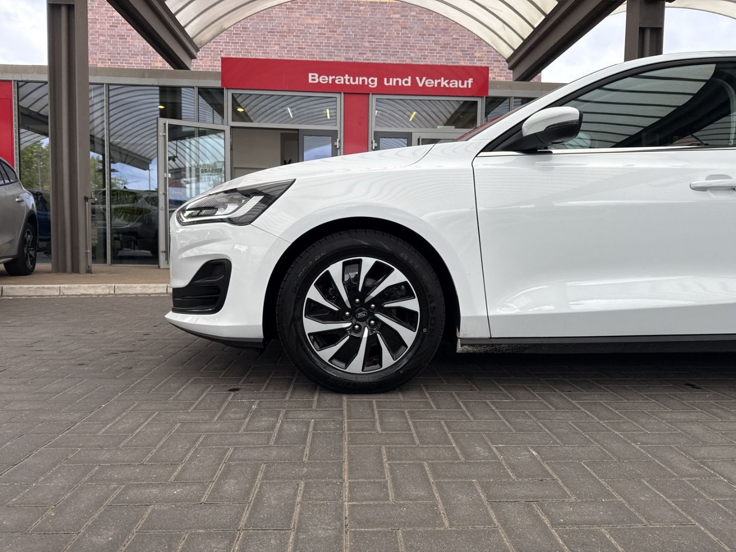 Fahrzeugabbildung Ford Focus Titanium 1.5 EcoBlue EU6d B&O Winterpaket