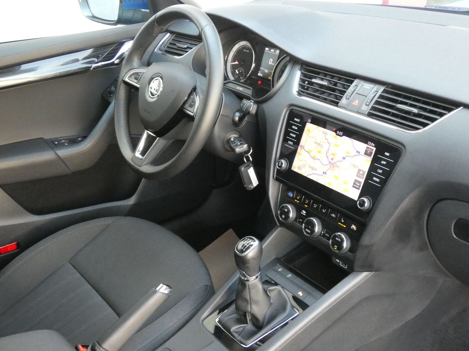 Skoda Octavia Combi 1,8 TSI Style/Navi/SmartLink/18"LM foto 13