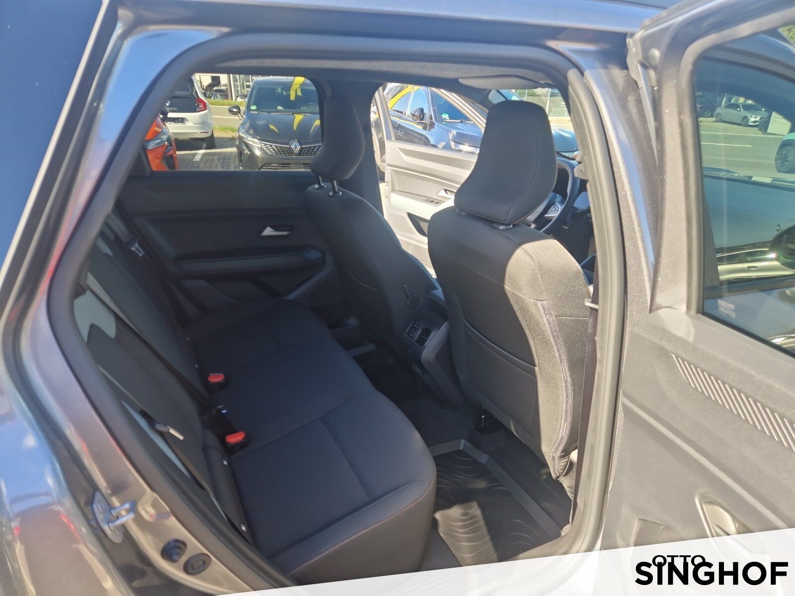 Fahrzeugabbildung Dacia Bigster Extreme Hybrid 155