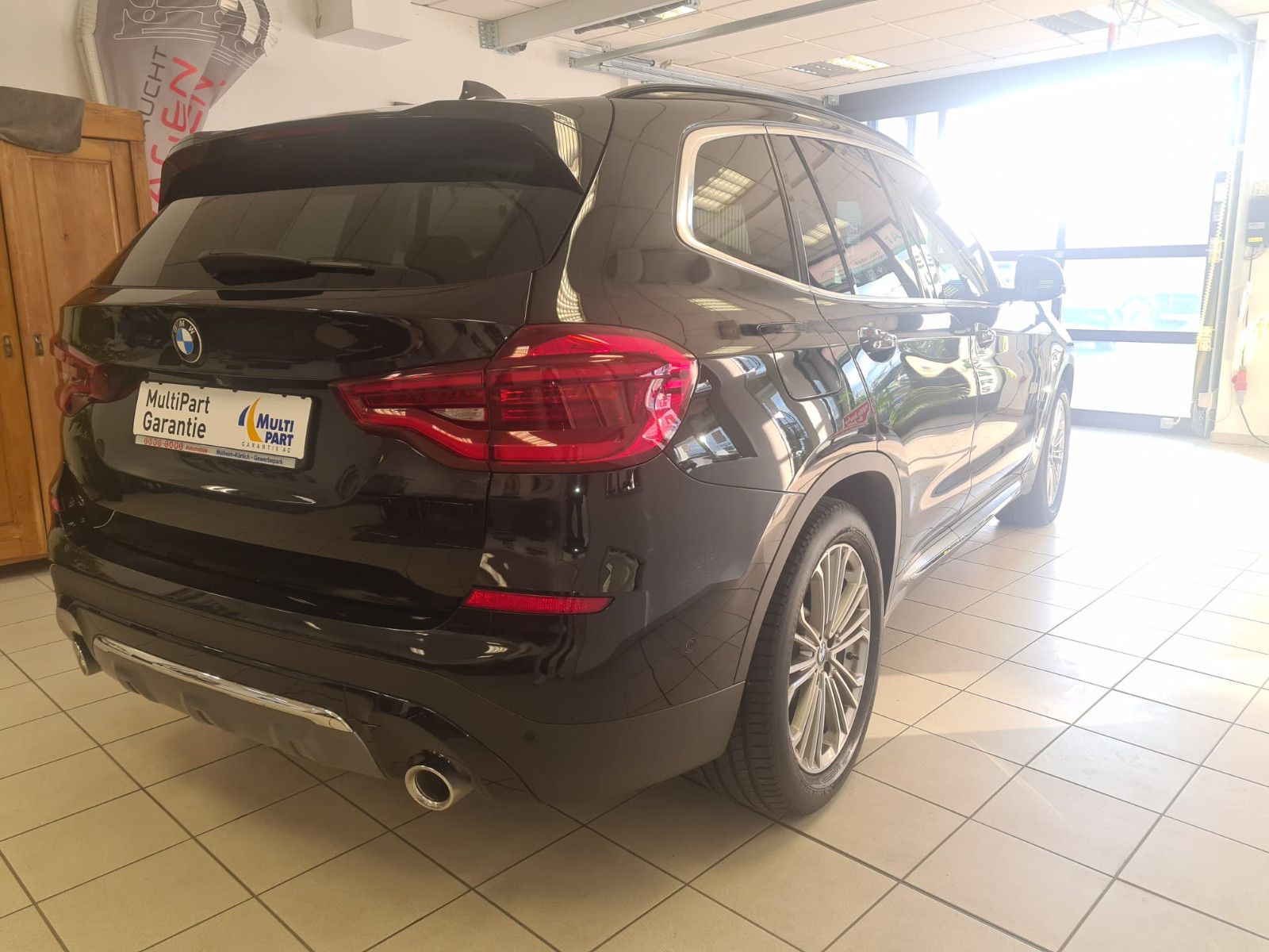 Fahrzeugabbildung BMW X3 xDrive 20 d Luxury Line/LED/NAVI/AHK/1.HAND