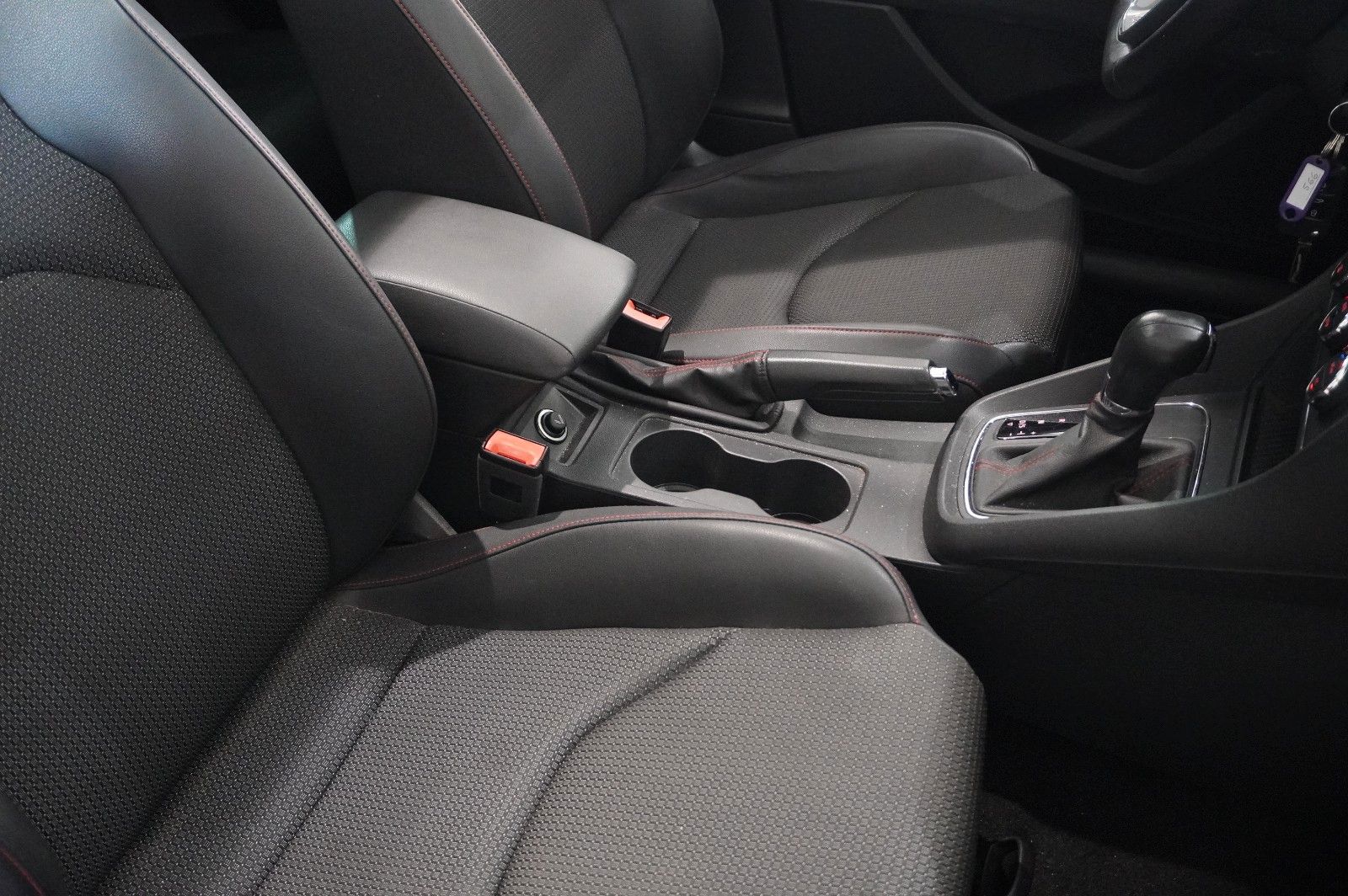 Fahrzeugabbildung SEAT Leon ST 1.4 TSI FR SPORT DSG KLIMA/PDC/TEMP/PANO