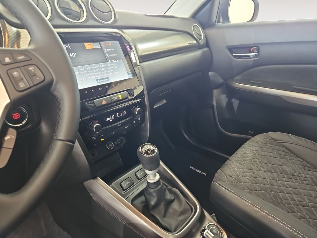 Fahrzeugabbildung Suzuki Vitara 1.4 Allrad Comfort+Navi Sitzheizung LED