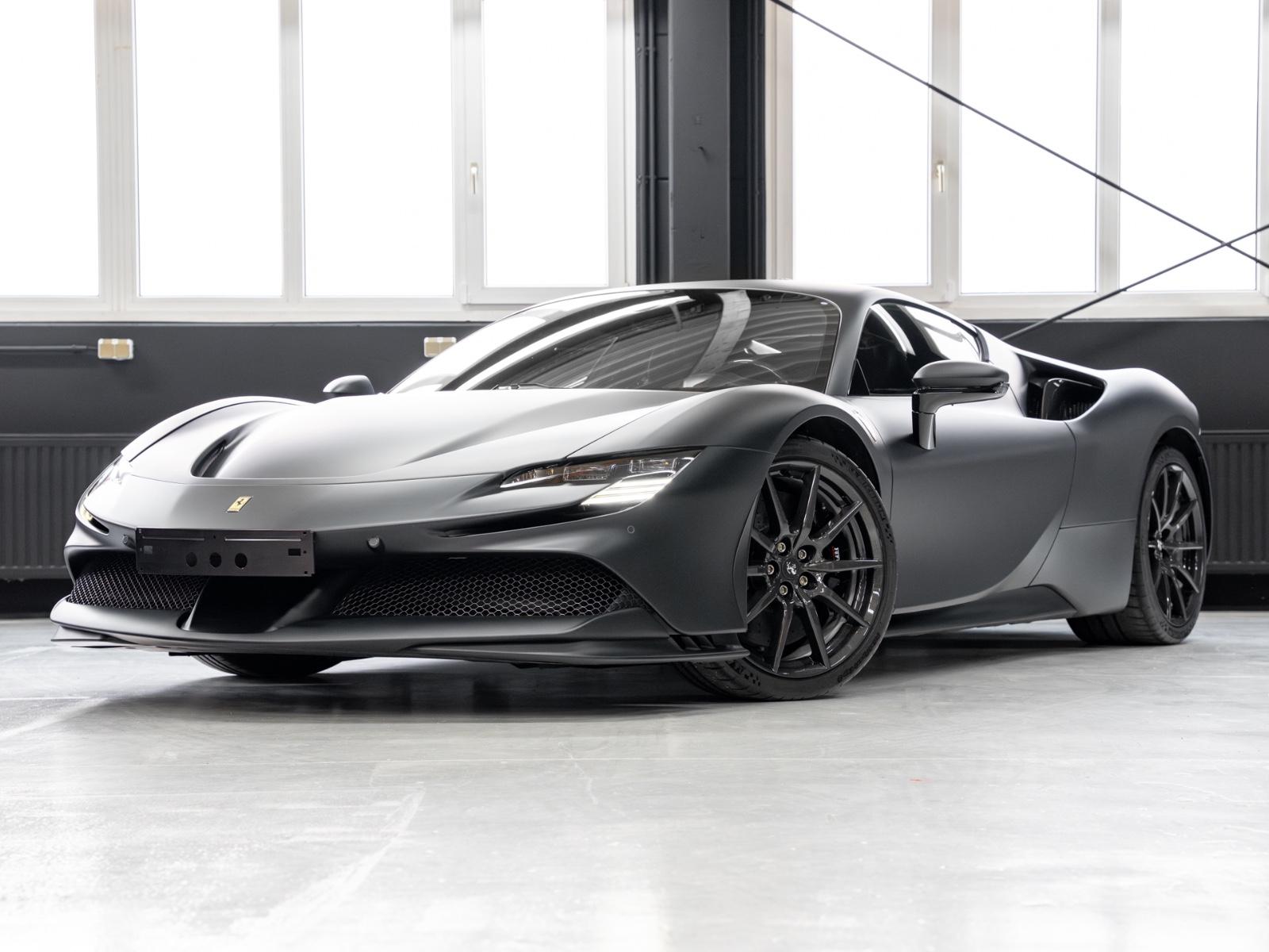 Ferrari SF90 Batmobil | Fiorano | 1.Hand | Carbo