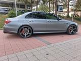 Mercedes-Benz E63s,Garantie,21Zoll,8xRäder,Designo,Carbon,Mass