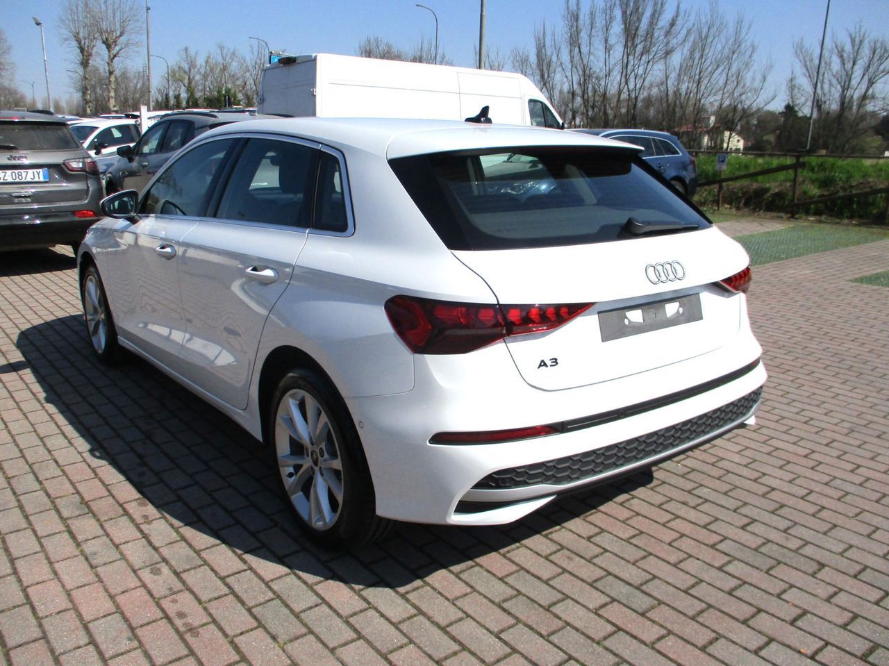 Audi A3 Sportback 1.5 tfsi mhev Business Advance imagem 2