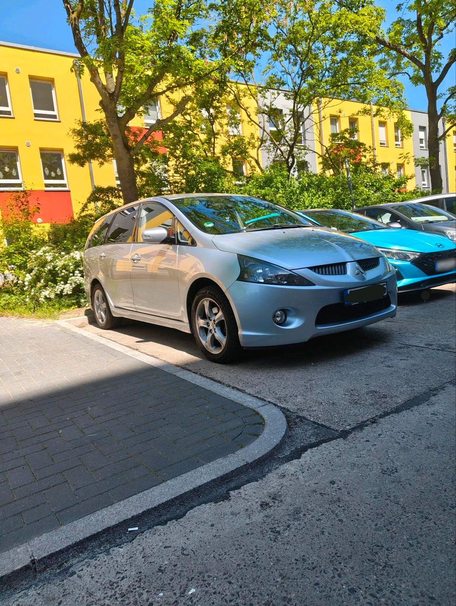 Mitsubishi Grandis