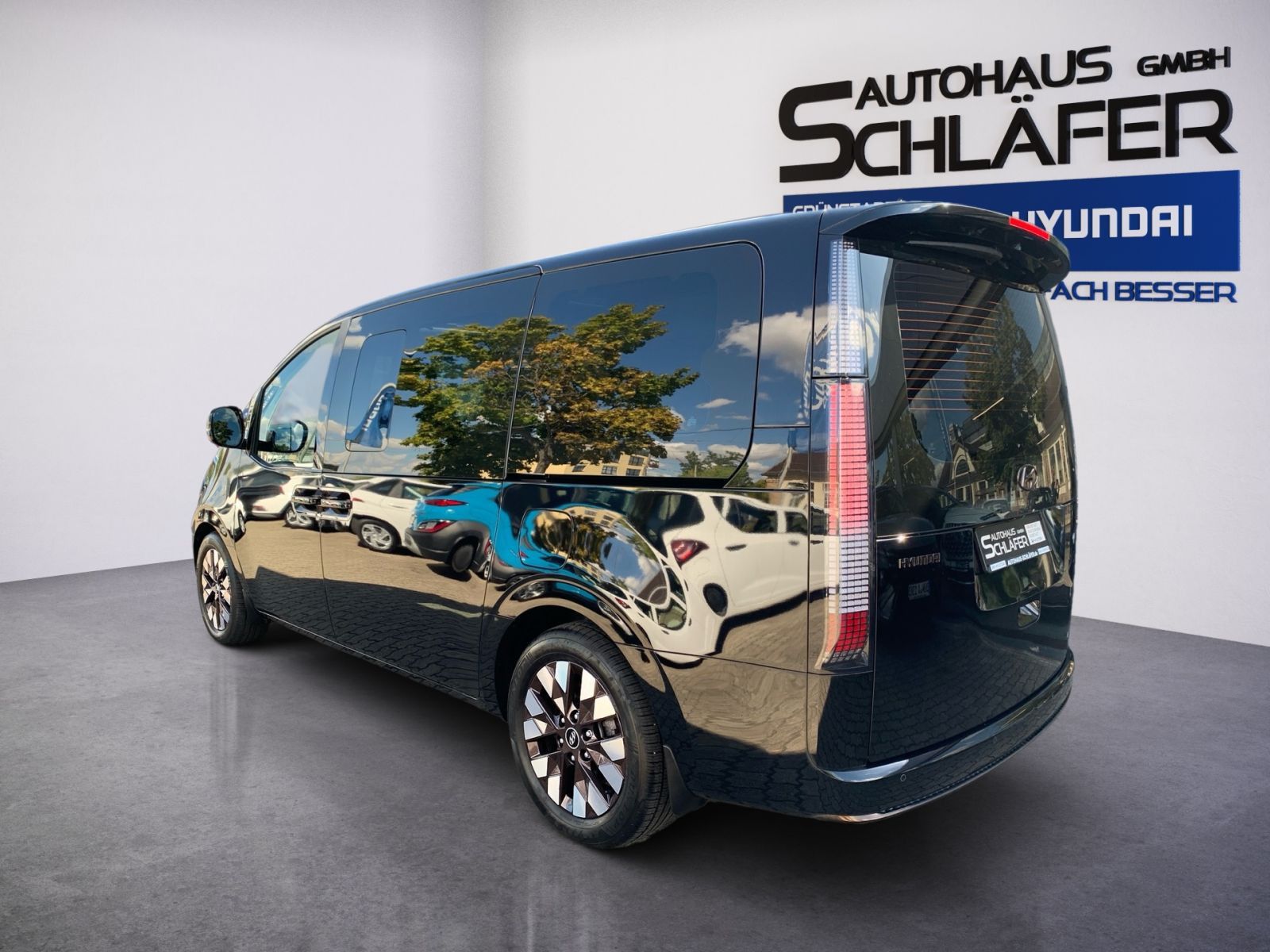 Fahrzeugabbildung Hyundai STARIA 2.2 CRDi Signature 4WD Panorama