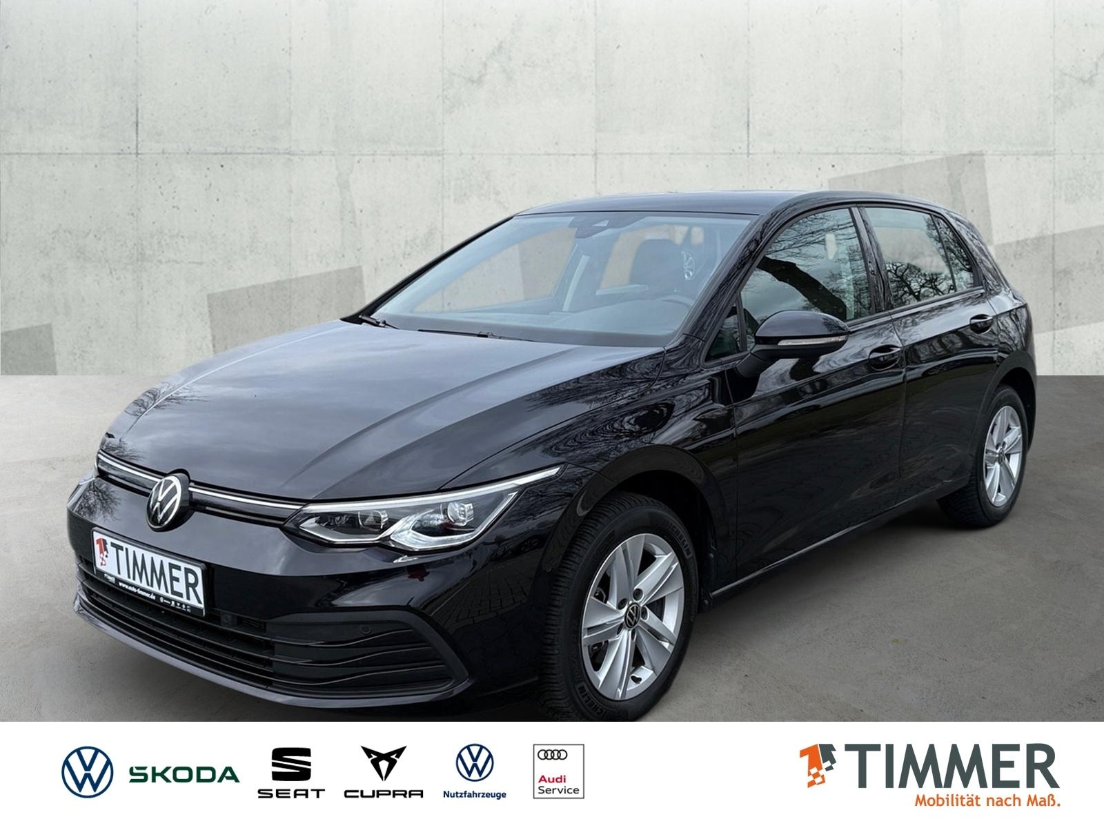 Volkswagen Golf VIII 1.5 eTSI DSG LIFE +LED +RKAM +STHZG +A