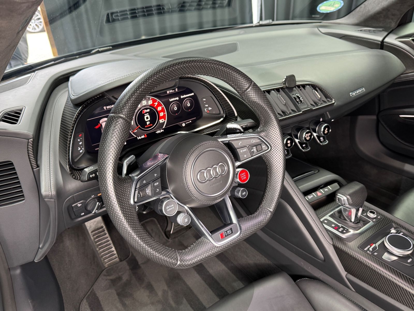 Fahrzeugabbildung Audi R8 Coupe 5.2 FSI V10 plus|CARBON|VOLL