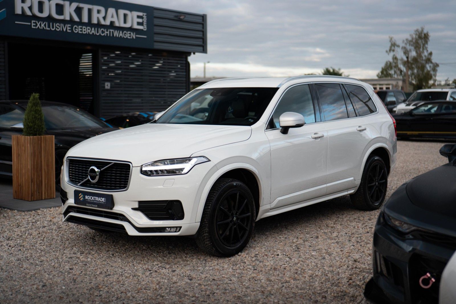 Fahrzeugabbildung Volvo XC90 R Design AWD Night-Paket | ACC | LED | DAB+