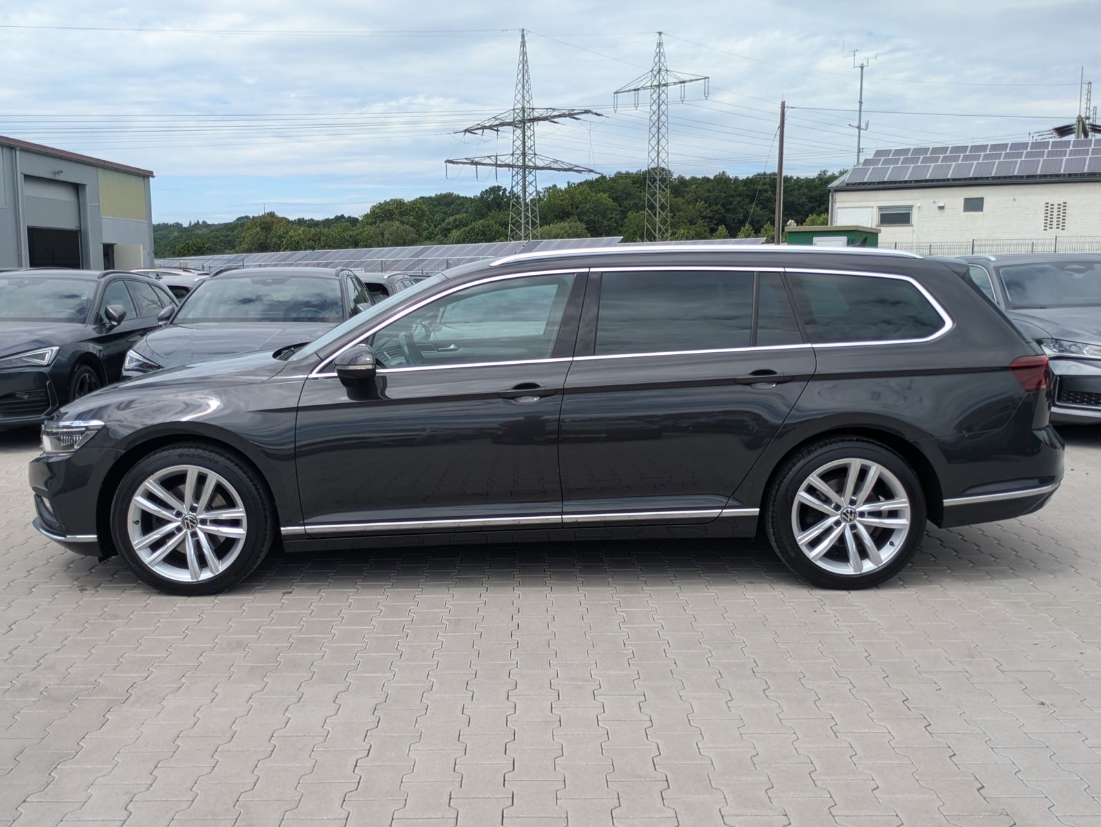 Fahrzeugabbildung Volkswagen Passat 2.0 TDI Elegance AHK*ACC*MATRIX*MASSAGE
