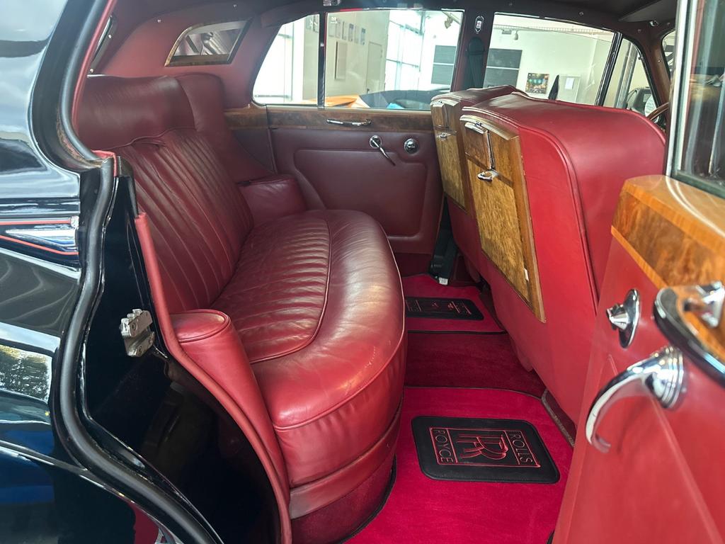 Rolls-Royce Silver Cloud