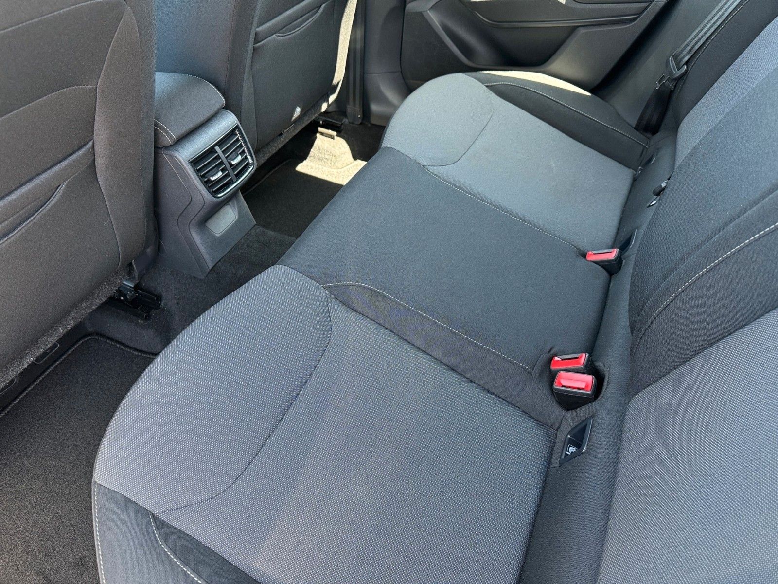 Fahrzeugabbildung SKODA Fabia Selection 1.0 MPI